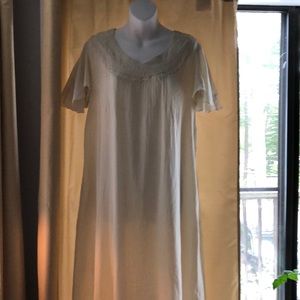 April Cornell Nighty